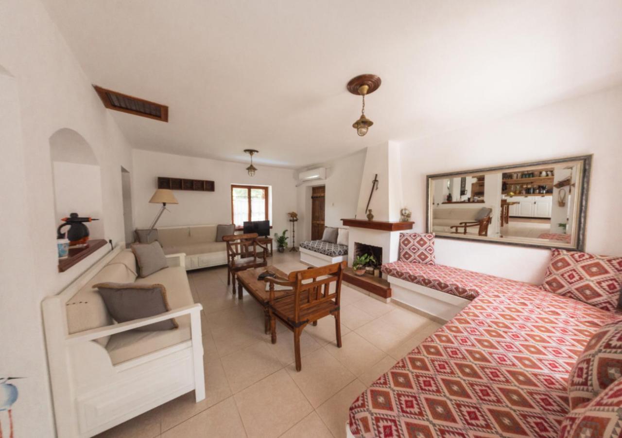Santa Cruz Country Cottage Kallithea  ภายนอก รูปภาพ