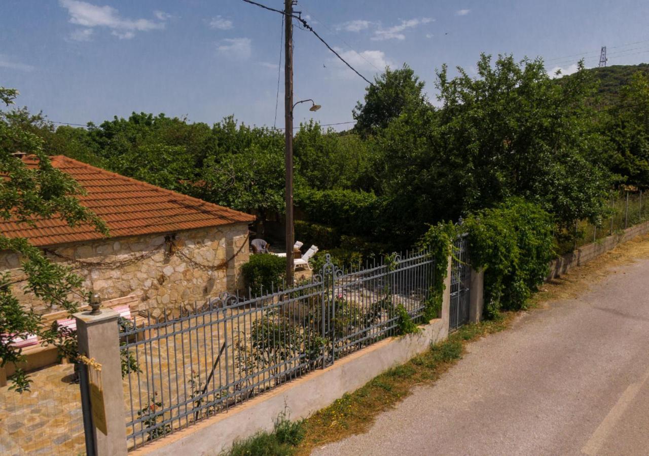 Santa Cruz Country Cottage Kallithea  ภายนอก รูปภาพ