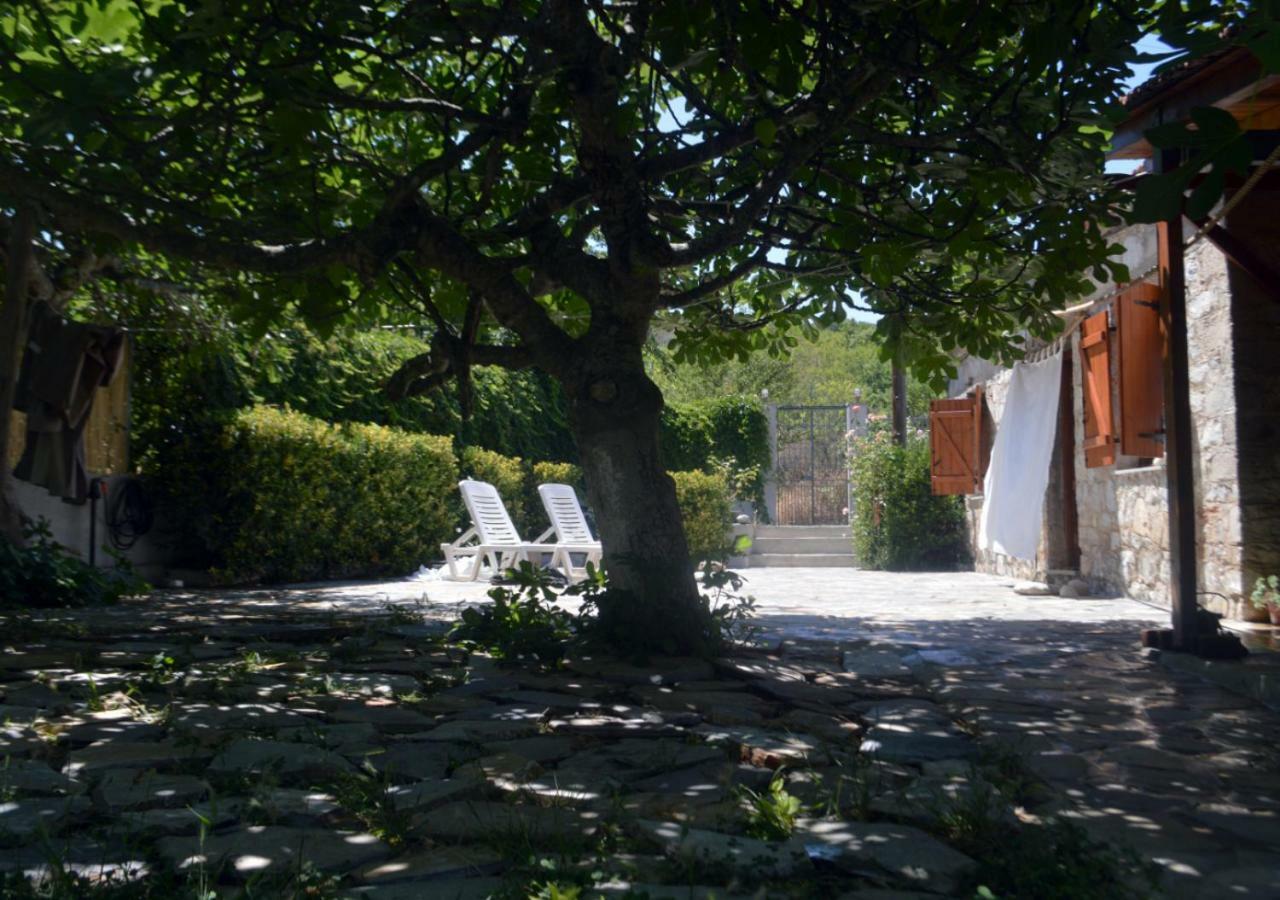 Santa Cruz Country Cottage Kallithea  ภายนอก รูปภาพ