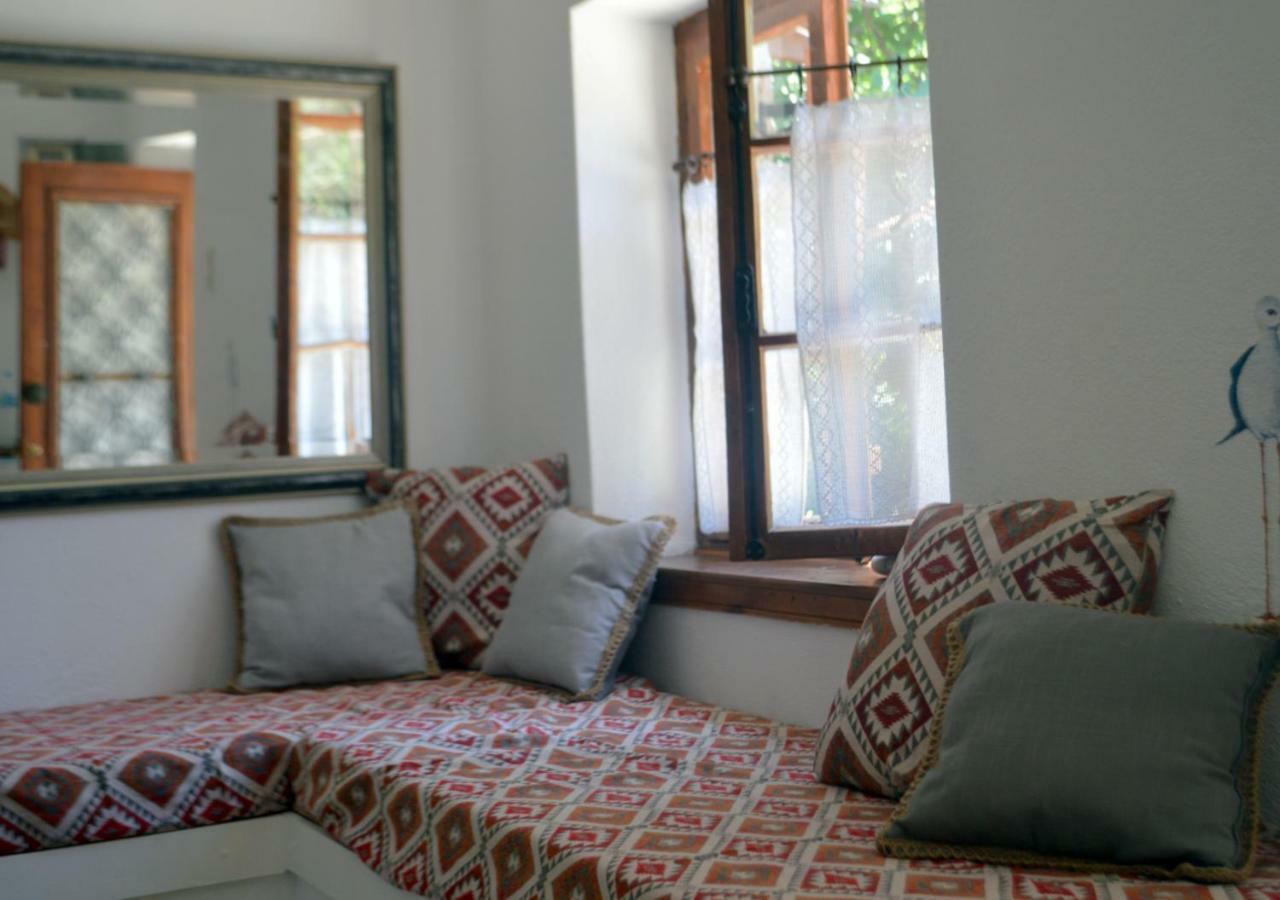Santa Cruz Country Cottage Kallithea  ภายนอก รูปภาพ