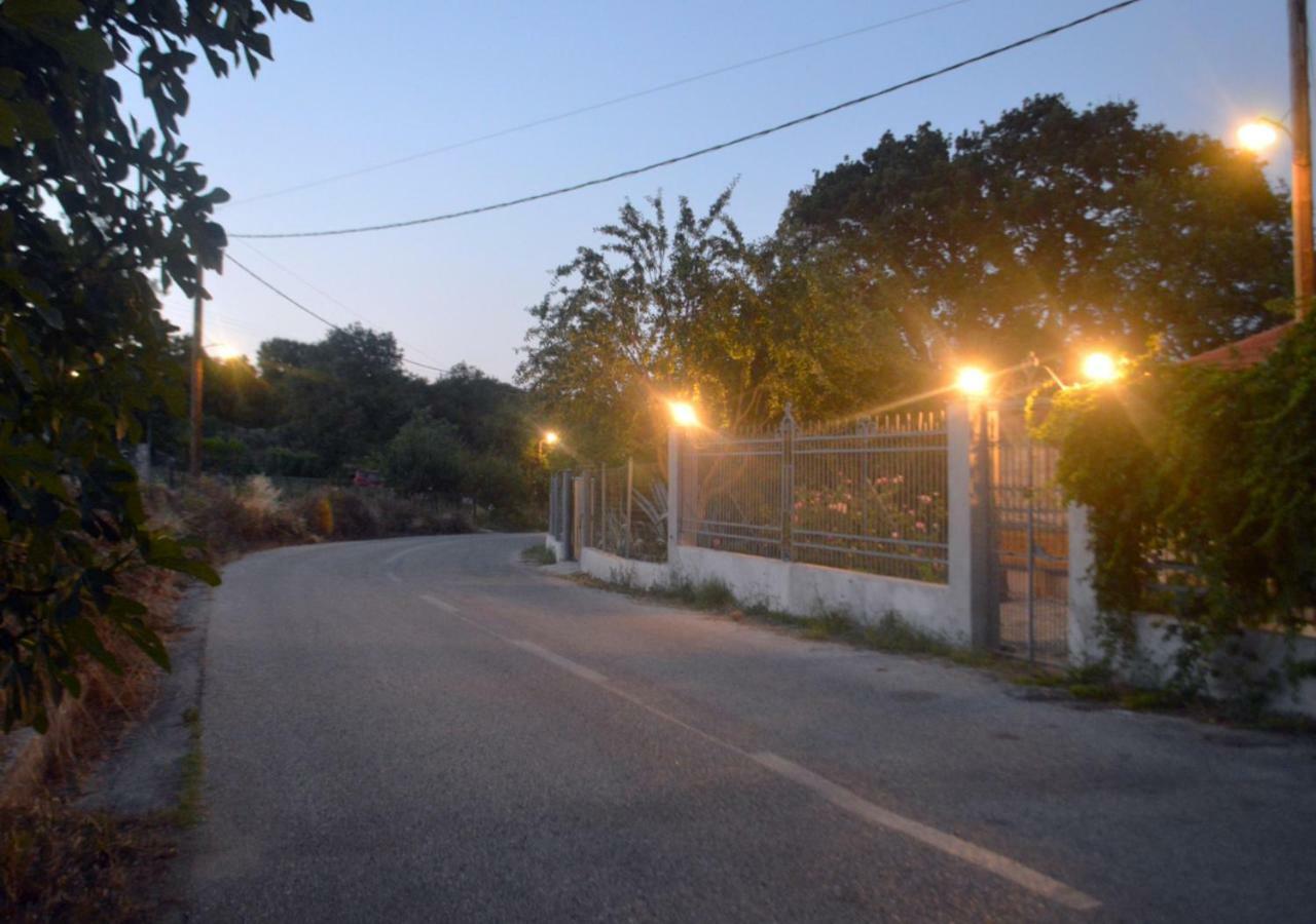 Santa Cruz Country Cottage Kallithea  ภายนอก รูปภาพ