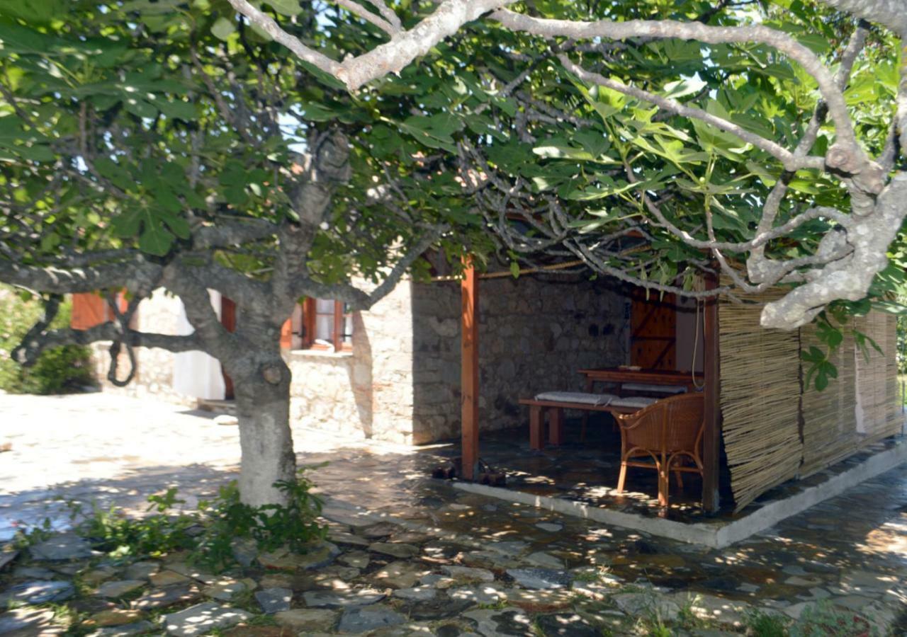 Santa Cruz Country Cottage Kallithea  ภายนอก รูปภาพ